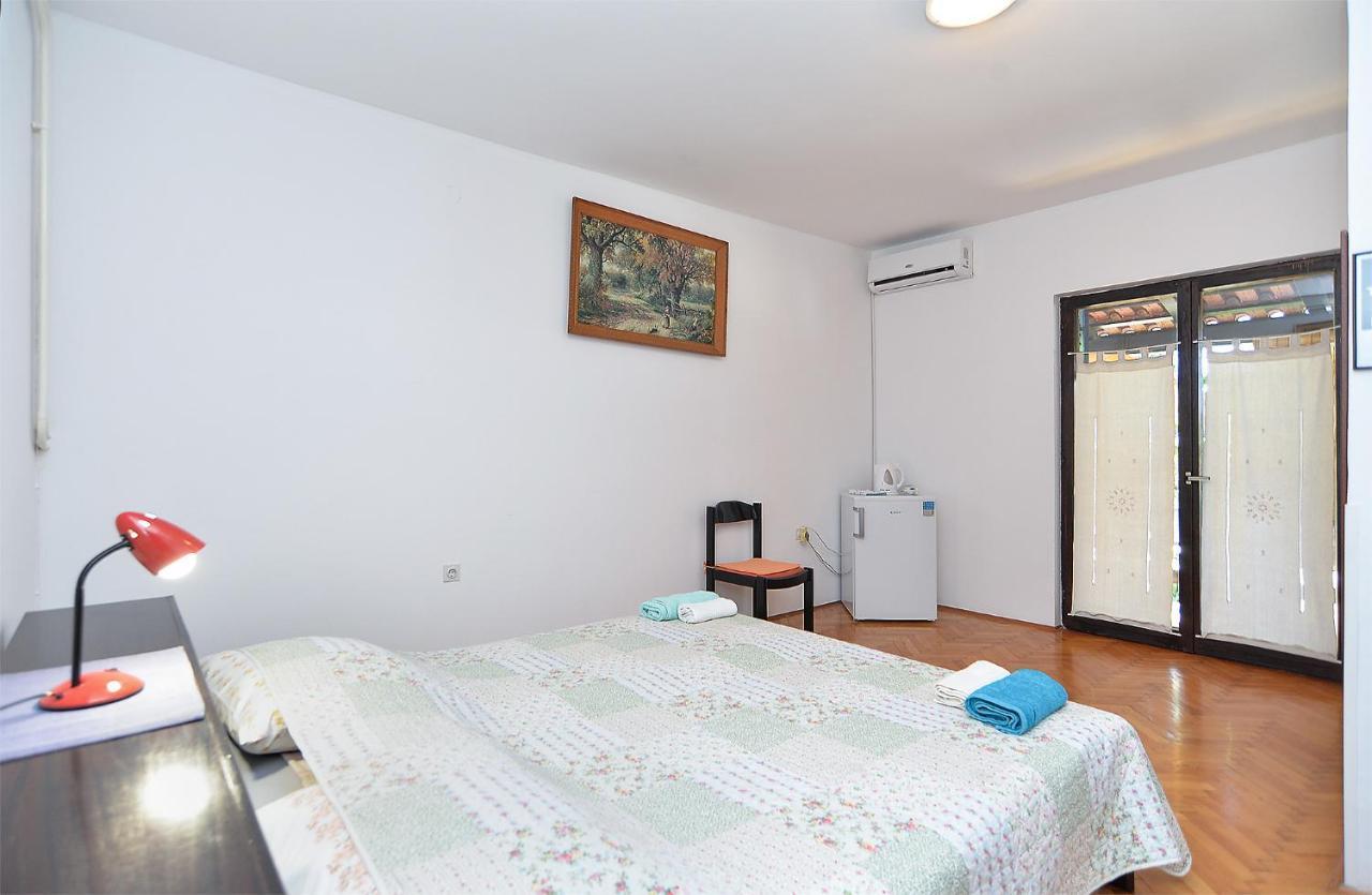 Rooms Veli Vrh 2208 Πούλα Εξωτερικό φωτογραφία