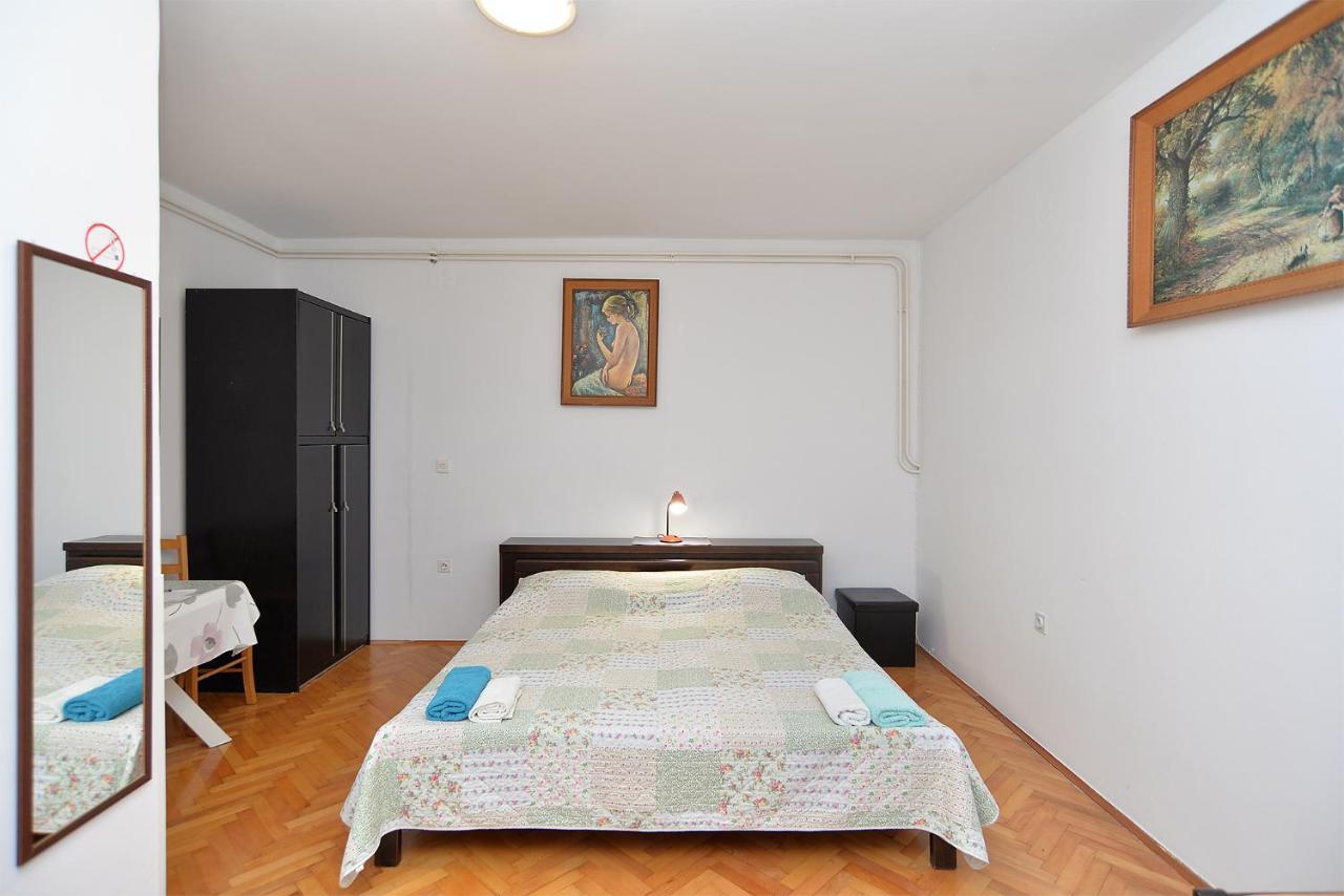 Rooms Veli Vrh 2208 Πούλα Εξωτερικό φωτογραφία